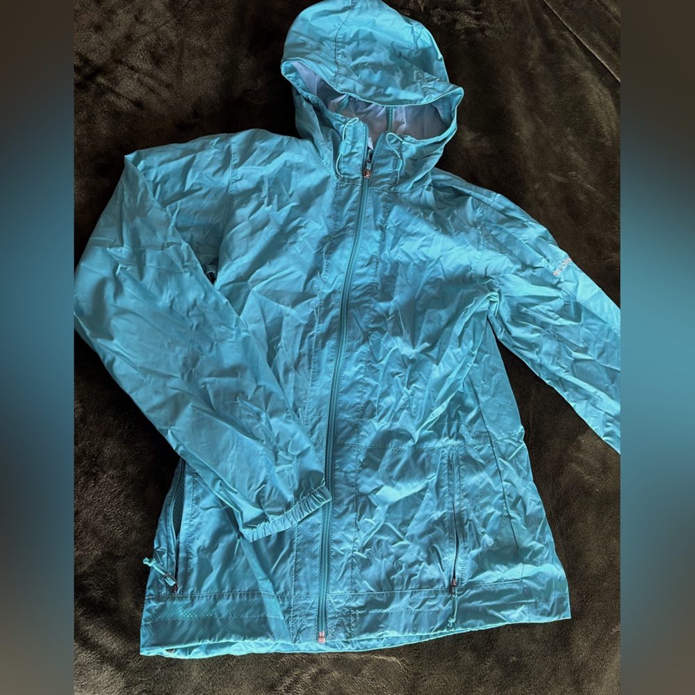 Women’s Columbia rain jacket